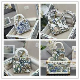 Picture of Dior Handbags _SKUfw239314214fw